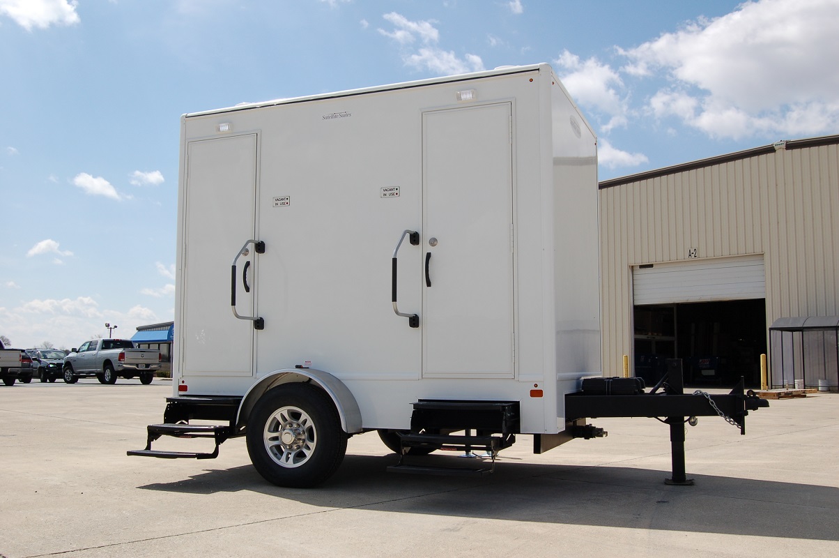 3 person restroom trailer for rent in Kansas city